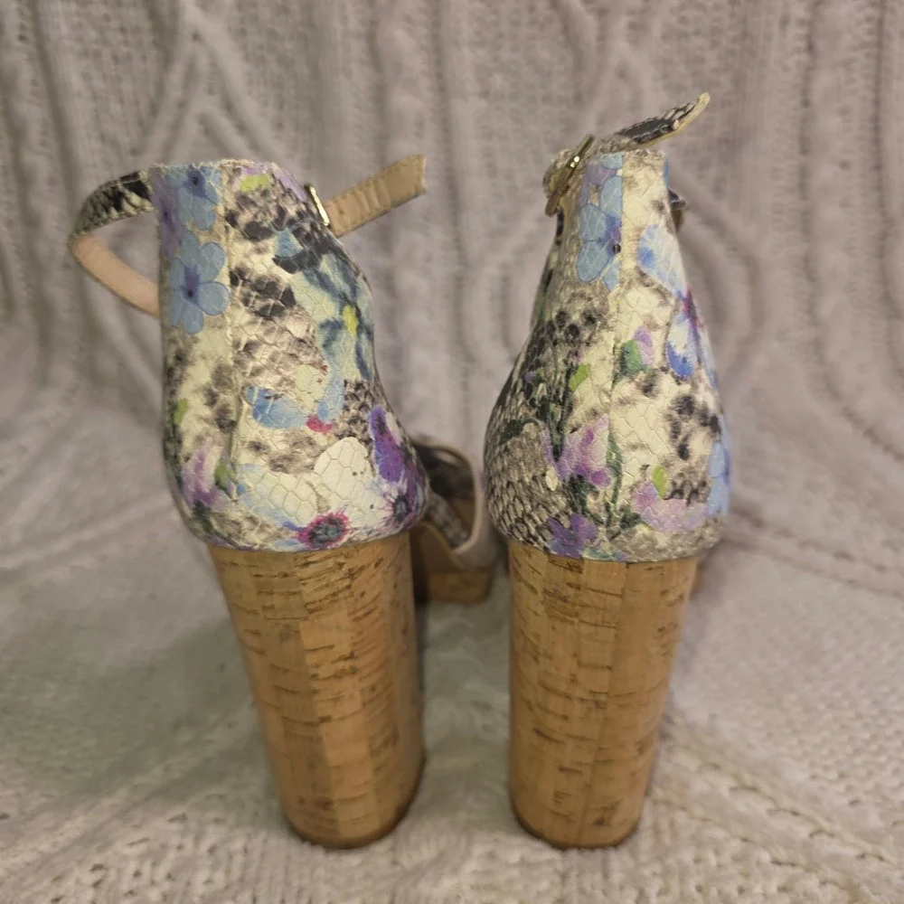 Vince Camuto Floral Snakeskin Platform Sandals‎ Multicolor Women 8.5 Excellent